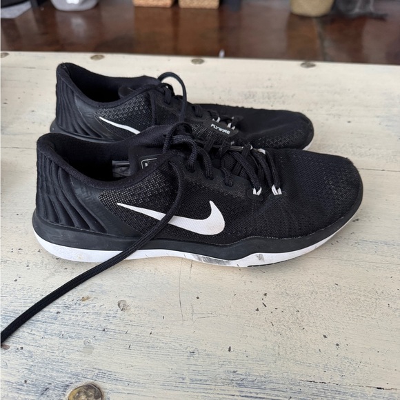 Nike Sneakers - Picture 2 of 2